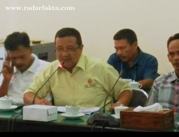 LSM PIPRB desak satpol PP dan Kominfo Bojonegoro tertibkan kabel fiber optik (FO) ilegal