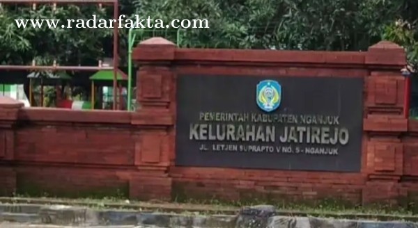 Kecewa Dengan Pelayanan Kelurahan, Warga Jatirejo Nganjuk Menanti Perubahan