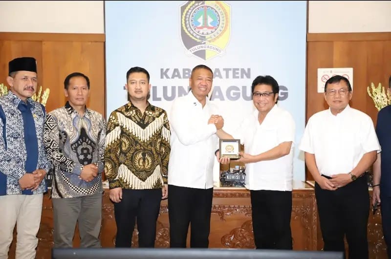 Dukung Program Prioritas, Komisi V DPR RI Kunjungi Infrastruktur Kritis Tulungagung