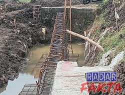 Proyek TPT di desa Tanjungharjo kecamatan kapas diduga salah dalam pengerjaannya jadi sorotan masyarakat.