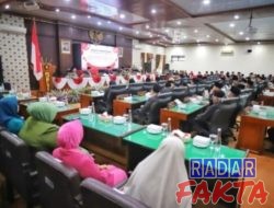 Bupati Trenggalek Ikuti Sidang Paripurna DPRD Mendengarkan Pidato Kenegaraan Presiden Prabowo Subianto