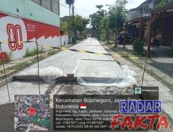 Proyek rigid/jalan cor di GG Aspol desa Sukorejo Bojonegoro tanpa papan informasi jadi sorotan publik dan LSM.