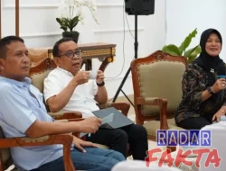 menteri PMK Pratikno: kurangi ketergantungan saatnya daerah berinovasi dan berkolaborasi.