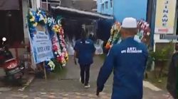 Ketua AWPI Bojonegoro dan anggota Takziah ke Rumah Duka Ayahanda Brigjen Pol Dekananto Eko Purwono