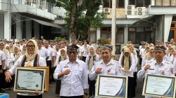 Disdik Bojonegoro Sabet Penghargaan Pelayanan Publik Terbaik 2025, Kadin Anwar Mukhtadlo: “Wujud Nyata Ngewongne Wong”