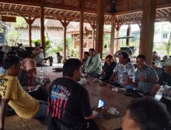 Matangkan Persiapan Pelantikan, AWPI Bojonegoro Gelar Rapat Pemantapan dan Bagi Seragam