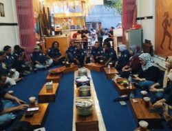 Setelah berbagi takjil AWPI DPC Bojonegoro  Buka Bersama di cafe Gerak Kopi