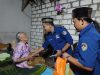Sentuhan Kasih di Ngadiluhur: AWPI Bojonegoro Antar Langsung Santunan ke Pintu Rumah Lansia