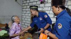 Sentuhan Kasih di Ngadiluhur: AWPI Bojonegoro Antar Langsung Santunan ke Pintu Rumah Lansia