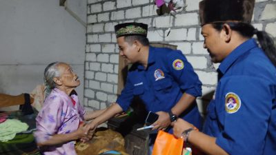 Sentuhan Kasih di Ngadiluhur: AWPI Bojonegoro Antar Langsung Santunan ke Pintu Rumah Lansia