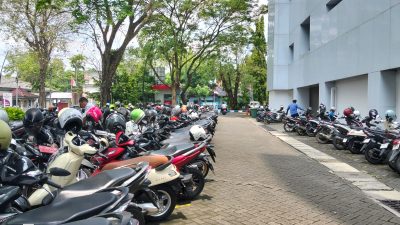 Kebijakan “Bike to Work” ASN Bojonegoro: Antara Surat Edaran dan Realita Parkiran yang Sesak Motor