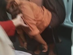 Diduga Kelelahan Pasca Operasi, Pelajar dari desa Kalirejo Jatuh ke Sawah; Mobil Siaga Desa Jadi Rebutan Penanganan