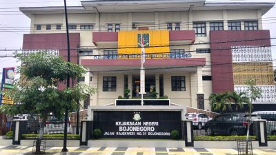 Proyek Rigid Beton 2,7 Miliar di Dusun Tengaring Disinyalir Tabrak RAB, 4 Warga Klino Lapor Kejaksaan.