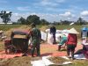Wujudkan Ketahanan Pangan Nasional, Babinsa Ngadirenggo Dampingi Petani Panen Padi