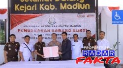 Sinergitas Penegak Hukum, Kapolres Madiun dan Kajari Musnahkan Barang Bukti Perkara Pidana Umum
