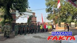 Wujud Nyata Gotong Royong, Pemdes Buntalan Bersama Koramil, Polsek, dan Satgas TNI Bersihkan Lapangan Desa