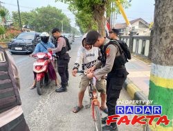 Sambut HUT ke-81 RI, Polres Madiun Semarakkan Jalanan dengan Merah Putih