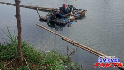 Dugaan Tambang Pasir di Alur Sungai Brantas Disorot Warga, Aktivitas Disebut Berlangsung hingga Malam Hari