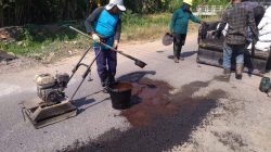 Pemkab Tulungagung Perbaiki Jalan Berlubang Ngujang 1 Pakai sumber dana dari DBHCHT