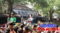Novita Hardini Ketua TPPKK Trenggalek Ikuti Prosesi Kirab Pusaka