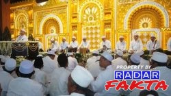 Pengajian Akbar Jamaah Al Khidmah Hadir Edit Hayunan Mewakili Bupati Trenggalek Moch Nur Arifin