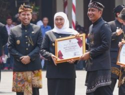 Inovatif dan Kondusif, Bupati Bojonegoro Raih Penghargaan Pembina Siskamling Terbaik I Jawa Timur