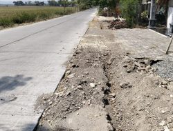 Mangkrak Tiga Pekan, Bekas Galian Pamsimas di Desa Grebegan Bojonegoro Dikeluhkan Warga