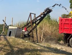 Diduga Belum Mengantongi Izin, Aktivitas Tambang Pasir di Bantaran Bengawan Solo Jembatan Cincin Lama Resahkan Warga