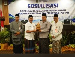 Sekda Trenggalek Triadi Admono ST Buka Sosialisasi Pengelolaan Pajak Bumi Dan Bangunan Perdesaan Dan Perkotaan ( PBB-P2 )